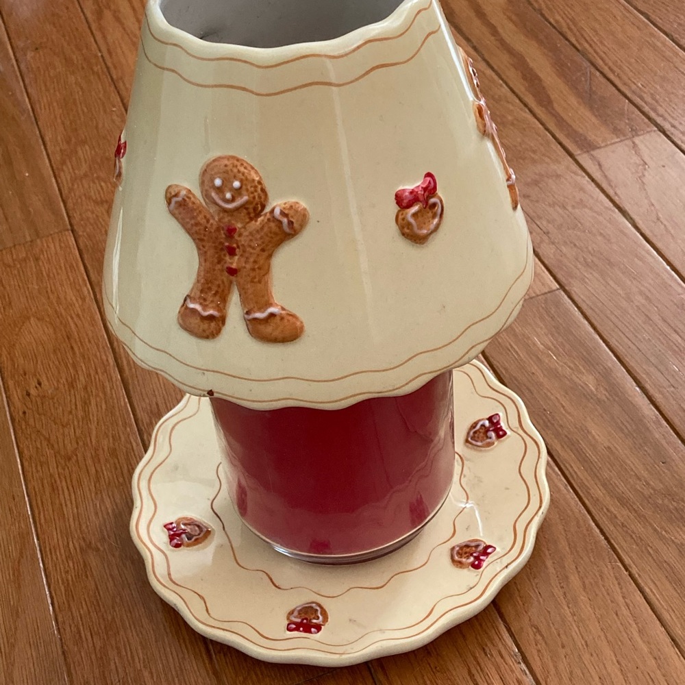 Ceramic candle holder